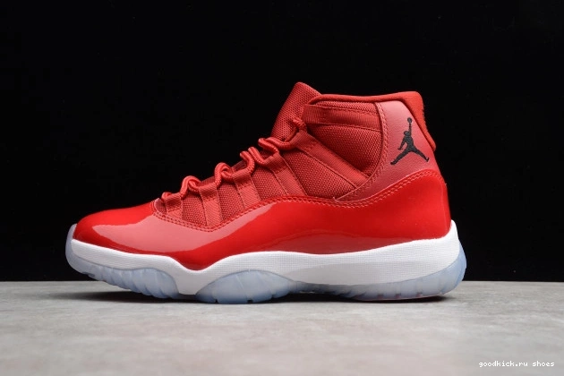 RetroGym 378037-623 Jordan Air 11 Red 0712